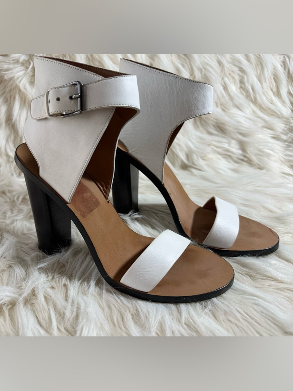 Vince White Leather Ankle Strap Block Heel Sandals Size 9